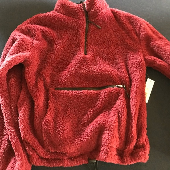 ‼️Mix and Match 3 items for $5‼️ Sweater - Picture 1 of 5